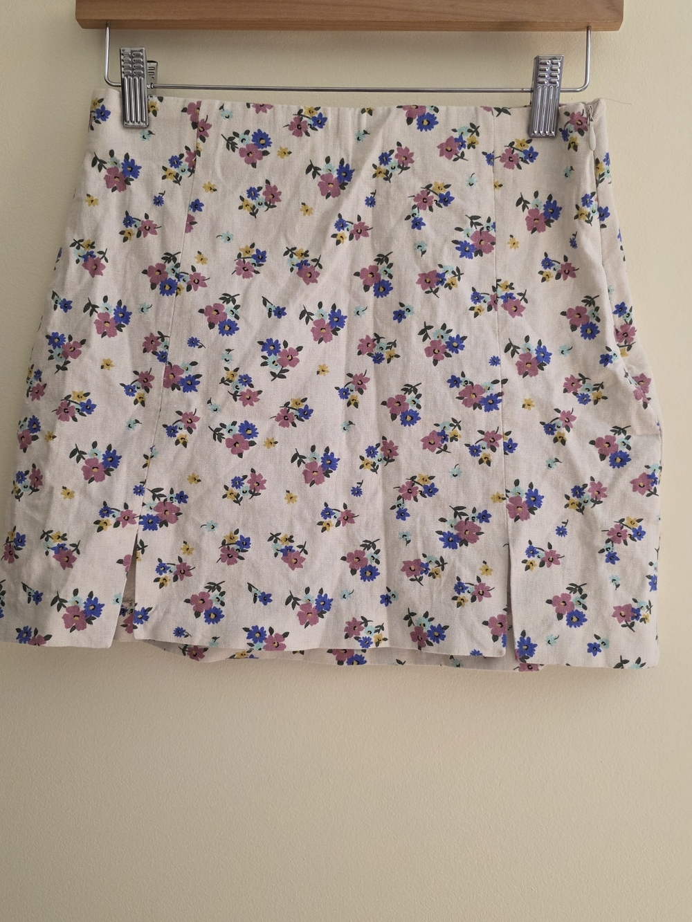 Zara Linen Cream Mini Skirt with Purple & Blue Floral Print